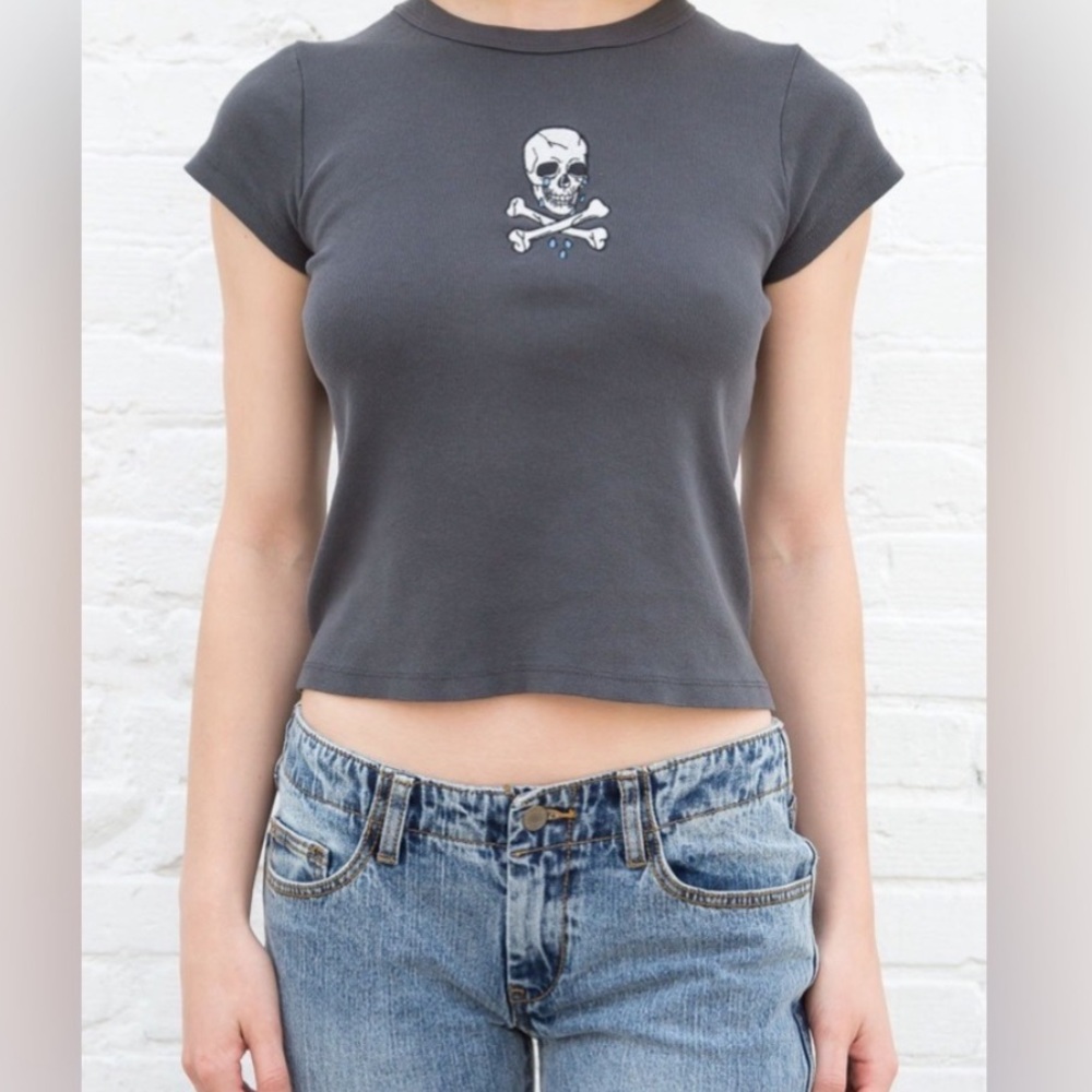Brandy Melville Skull Shirt